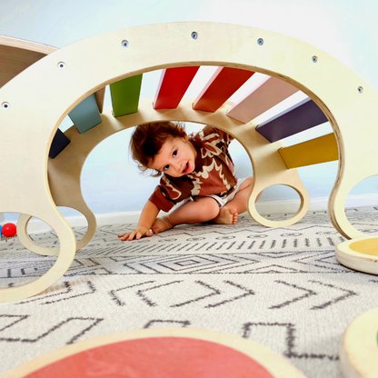 Balancín waldorf - juego educativo para pequeños exploradores.