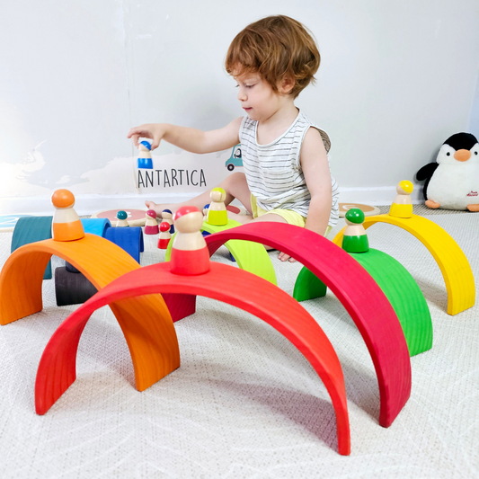 Set arcoiris 12 piezas + 12 monitos de madera - educación y diversión en partes iguales